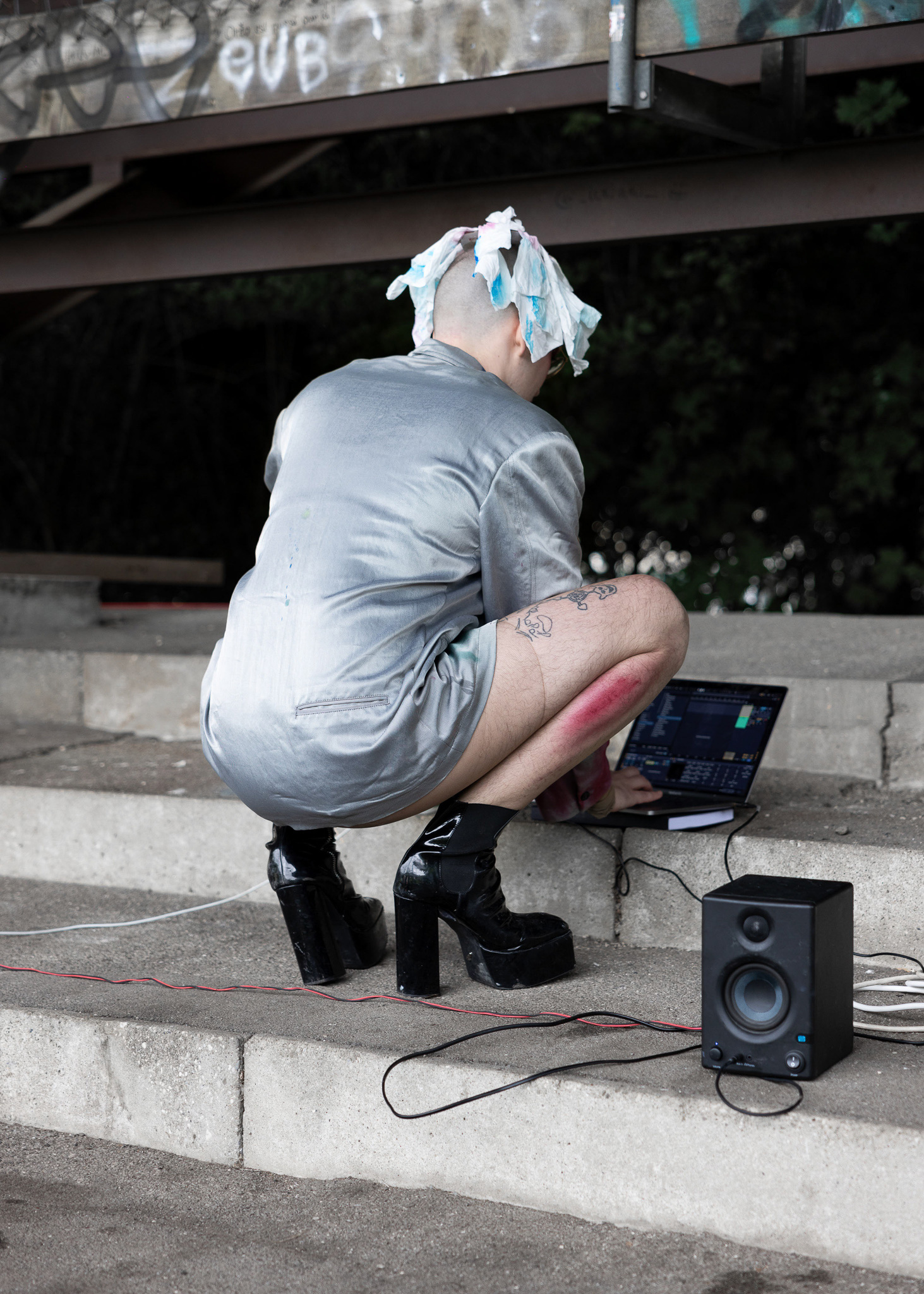 under_the_skin_until_the_bones-performance_day-espace_annexe