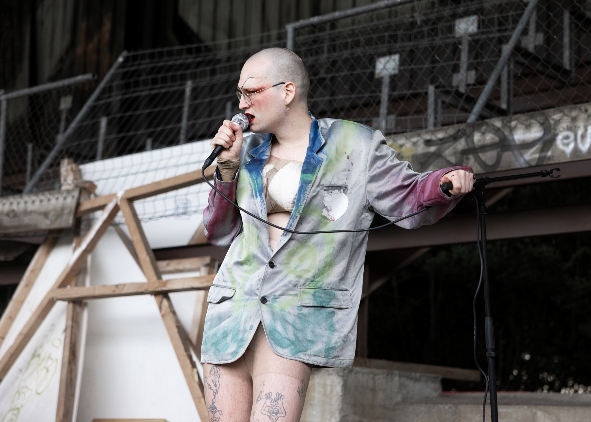 under_the_skin_until_the_bones-performance_day-espace_annexe